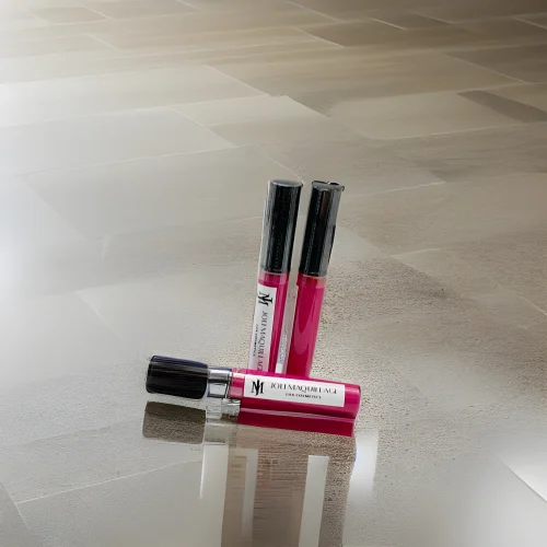 Haute Runway Lips Shiny Black Vegan